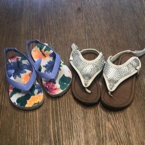 2 pairs of toddler size 6 sandals